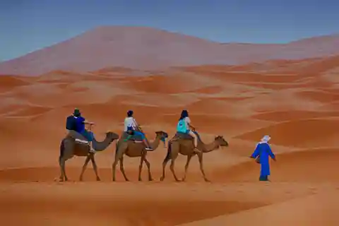 Da Marrakech: Tour a Merzouga di 3 giorni nel deserto con cibo