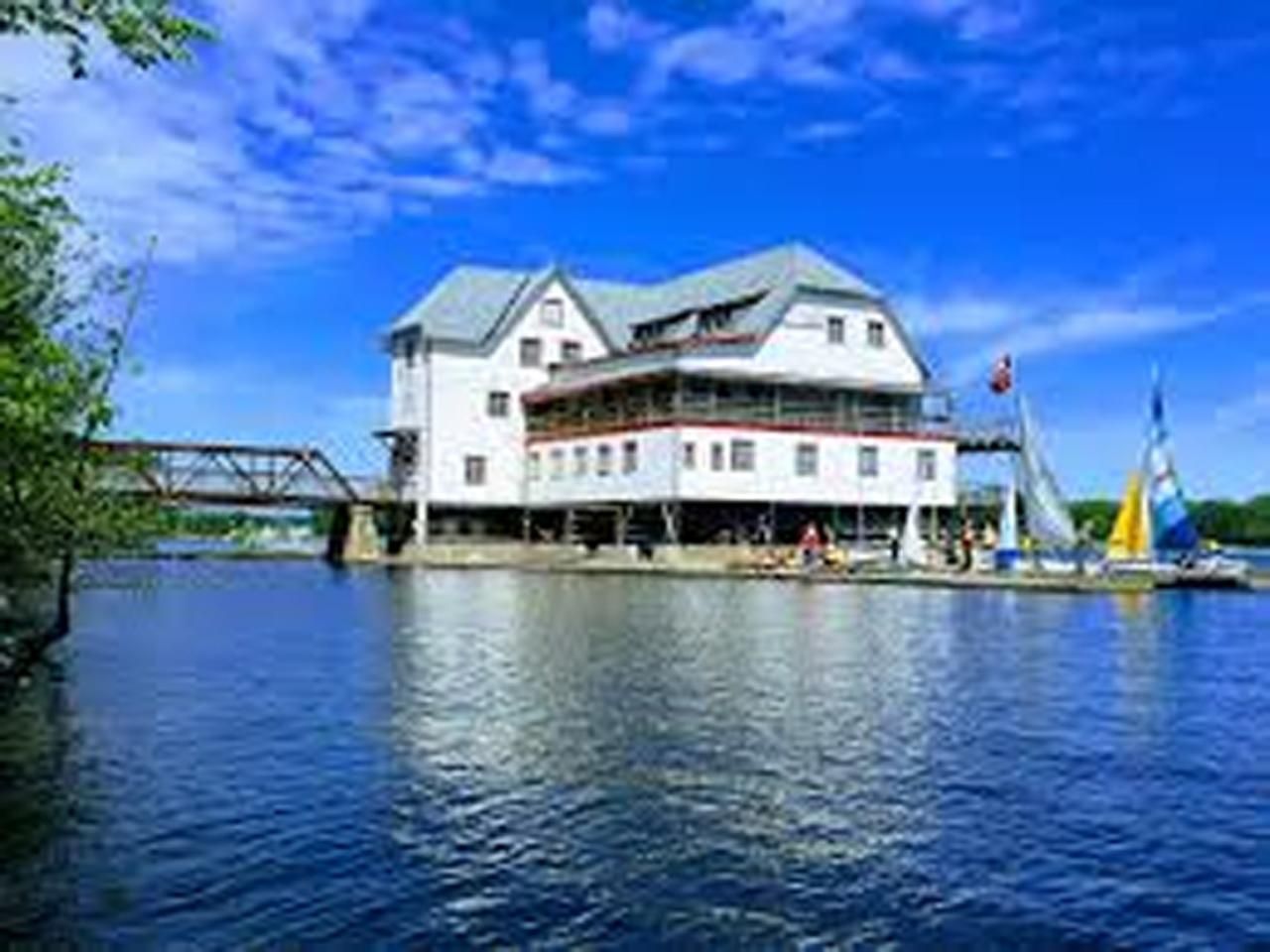 Schwimmen und Radfahren River House/Rockcliffe