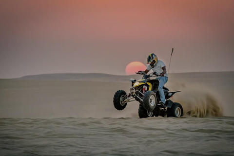 Doha: Halbtägige Wüstensafari mit Kamelritt und SandboardingPrivate Wüstensafari mit Kamelritt und Sandboarding