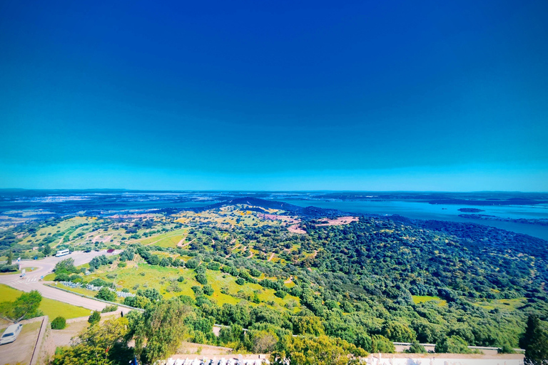 Évora’s UNESCO Sites and the Enchanted Village of Monsaraz