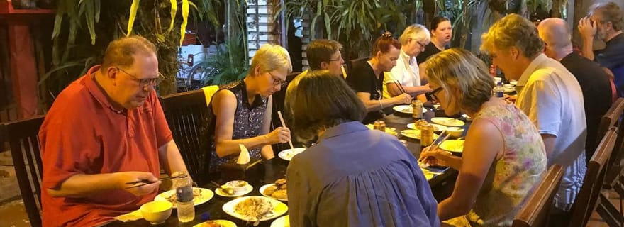 Battambang : Table familiale, Expériences de repas maison