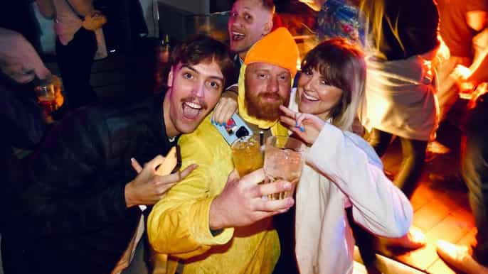 NAPA: kroegentocht met shots en drankspelletjes