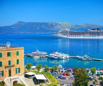 Corfu cruise haven: privétour op maat met limousine busje