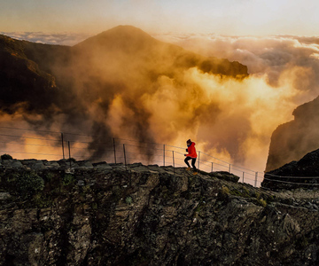 Funchal/Caniço: Sonnenaufgang Pico do Arieiro & PR1 Wanderung Transfer