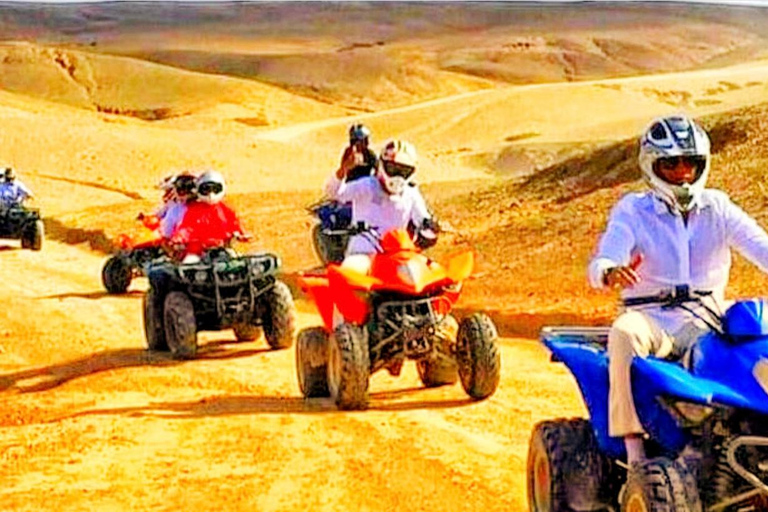 Au départ de Marrakech : Excursion en quad et balade à dos de chameau dans le désert d&#039;Agafay