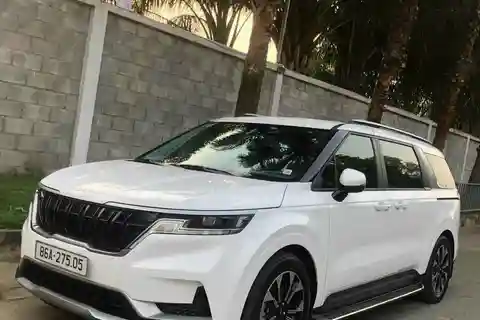 De Mui Ne a Ciudad Ho Chi Minh o al aeropuerto en coche privado
