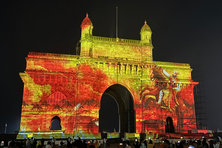 Visita a Mumbai à luz da noite e aos locais históricosTour noturno particular em Mumbai