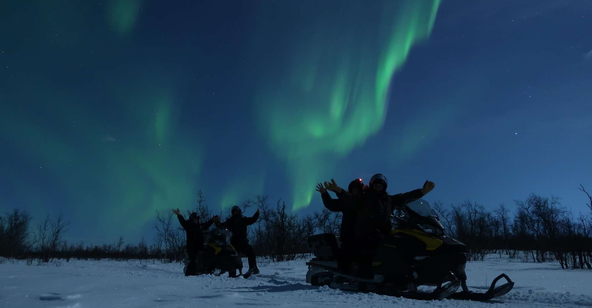 Genießen Sie die Aurora Show auf dem Berg Inc Tipi Dinner - Hizvo