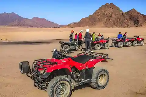 Sharm El-Sheikh: Giro in ATV e cammello con cena barbecue e spettacolo