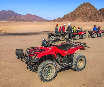 Sharm El-Sheikh: Passeio de quadriciclo e de camelo com jantar de churrasco e espetáculo