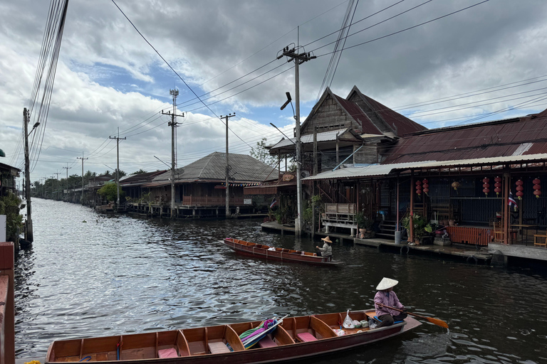 Bangkok: Railway Market & Floating Market Private Tour