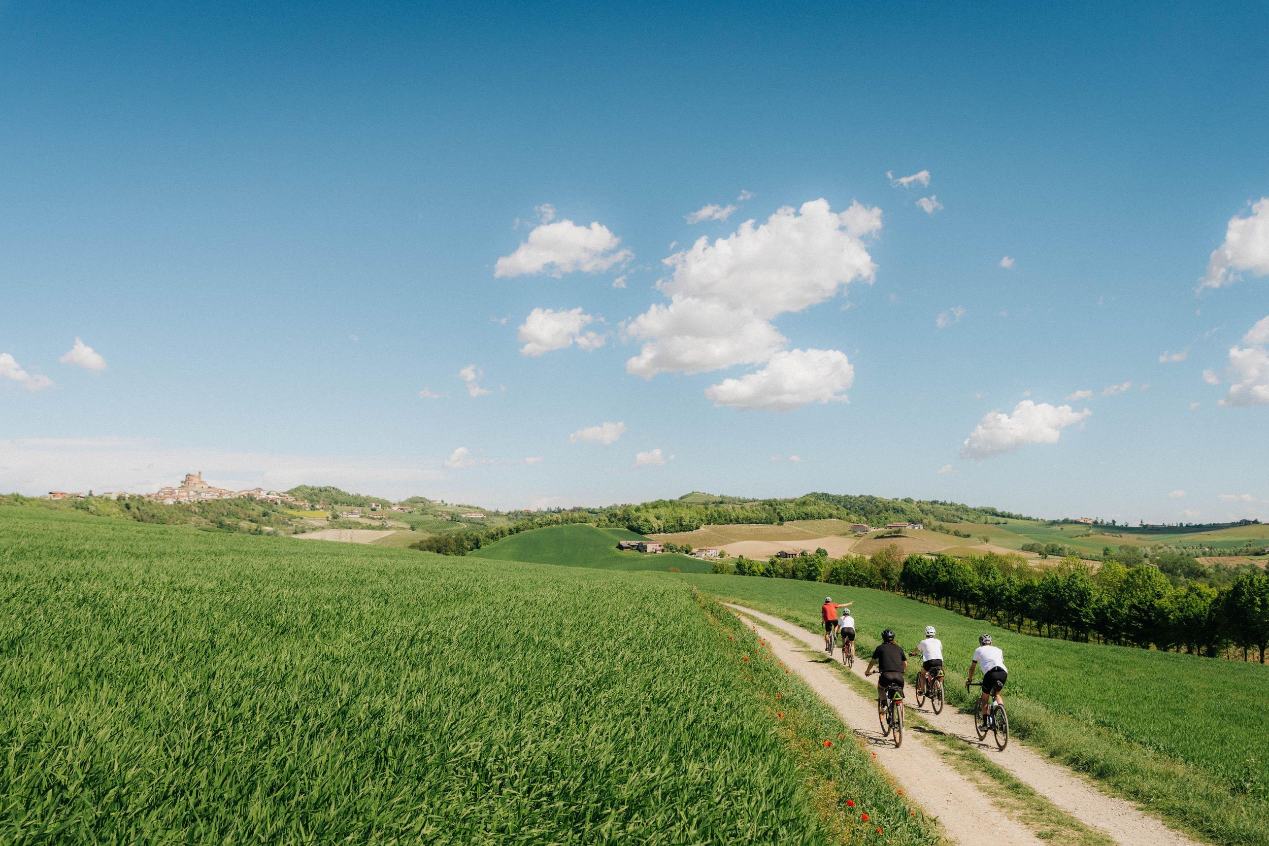 Monferrato-Radtour und Besuch der geheimen Keller von Infernot