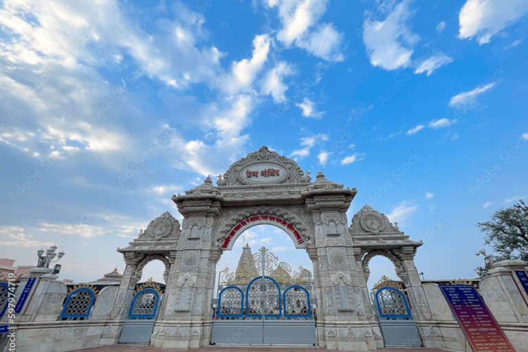 从德里出发：泰姬陵和玛图拉-布林达班观光 2 日游仅提供专业导游服务。