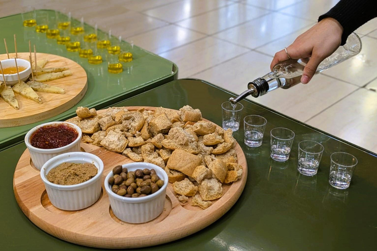 Olive Oil Tasting in Athens with Honey, Raki & Wine