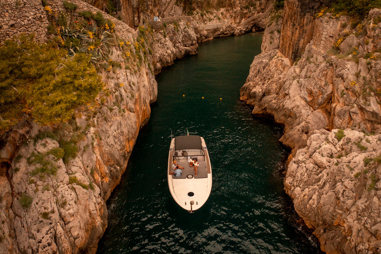 Van Maiori: privé Capri-tour van een hele dagPrivé Capri-tour van een hele dag