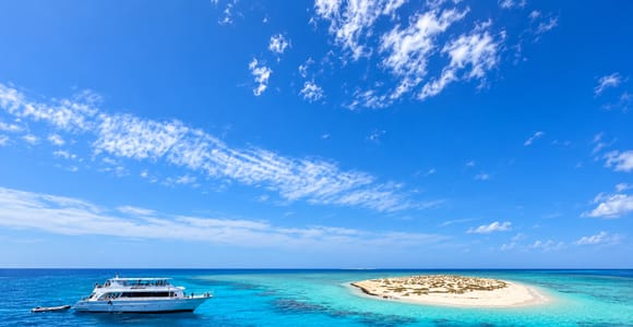 Hamata Islands: how to choose a snorkelling day trip