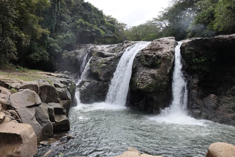 El Salvador: Santa Ana Volcano, Tazumal & Hot Springs Tour