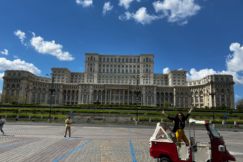 Bucharest: Tuk Tuk City TourBucharest: Tuk Tuk Communism Tour