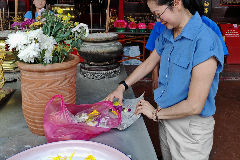 Melaka Flavours Food and Culture Tour