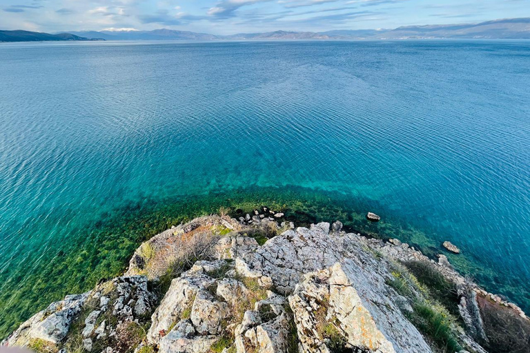 Vanuit Tirana: Meer van Ohrid, Lin en St. Naum Klooster Dag ...