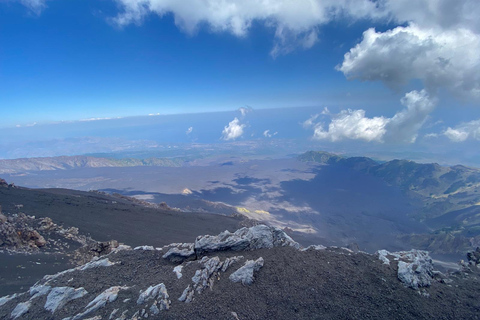 Nicolosi: Tour guiado ao pôr do sol no Monte Etna com teleférico e jipe