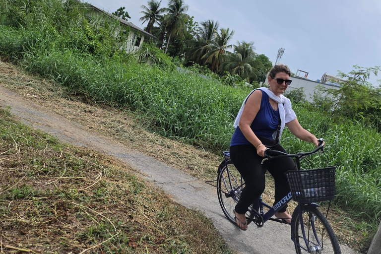 Bangkok: Hidden Gems Bike Tour to Street Food