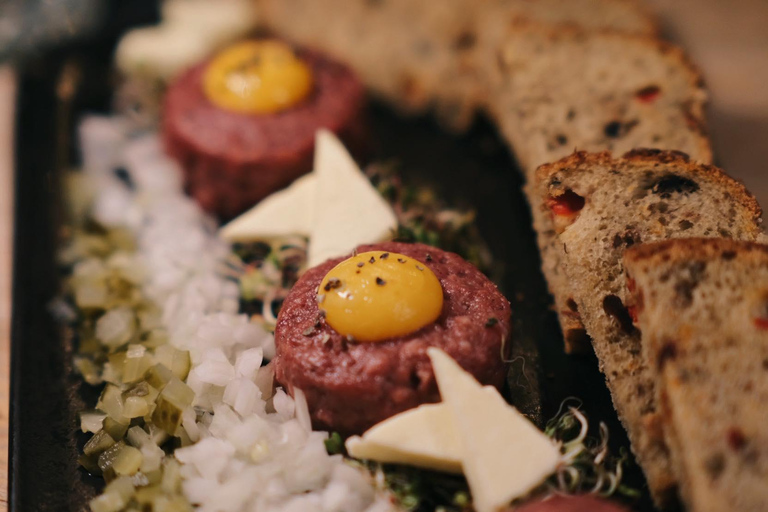 Gdańsk: River Cruise on Motlawa with Meal and Drink Romantic Cruise