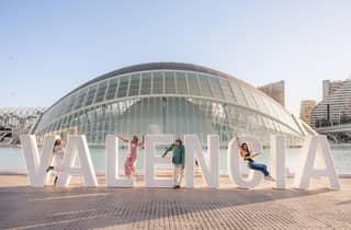 Ab Alicante: Ganztägiger Ausflug nach Valencia mit geführter Städtetour