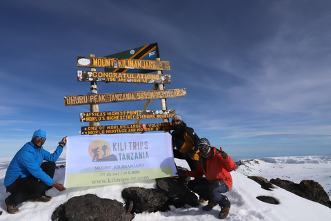 KILIMANJARO : Rejoignez l&#039;excursion du Kili 6 jours 5 nuits via la route MachameKilimandjaro : Rejoignez l&#039;excursion de 7 jours au Kili via la route Machame