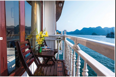 2-tägige Ha Long Bay Island Cruise Tour mit einem 3-Sterne-Kreuzfahrtschiff