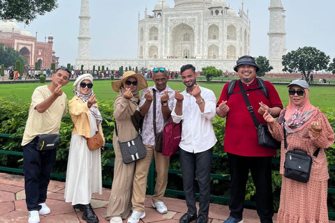 Jaipur: to Taj Mahal & Agra Fort Tour with 5-Star Lunch Trip From Jaipur:- Car+ Guide