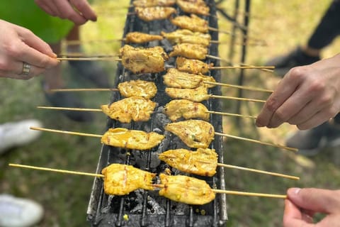 Bangkok: Baipai Thai Cooking School & traditional Thai house
