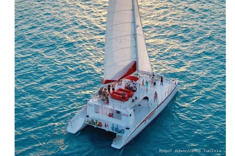 Sousse: Catamaran Cruise with Dolphin Watching & Swim
