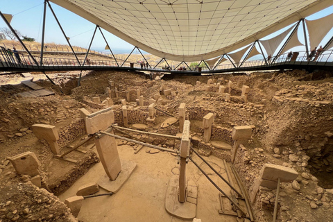 From Istanbul: Mount Nemrut & Göbekli Tepe 2-Day Tour