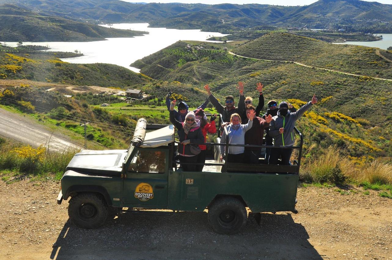 Side: All-Inclusive-Tour per Jeep und Boot durch den Green Canyon/am See