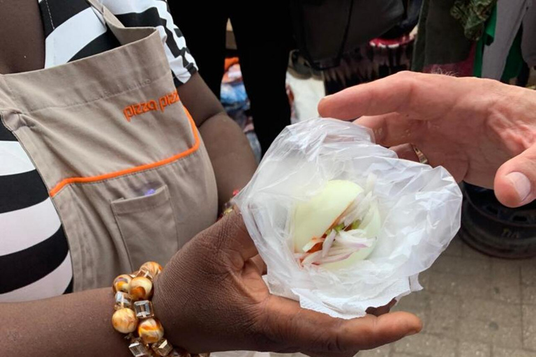 Accra Street Food Tour: Osu Night Market Tour Experience