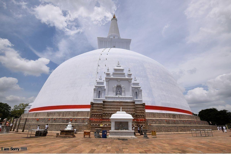 Anuradhapura, Dambulla, Sigiriya Tour with Sigiriya Drop-off