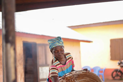 Accra: Shea Butter Making Tour Shea Butter Experience