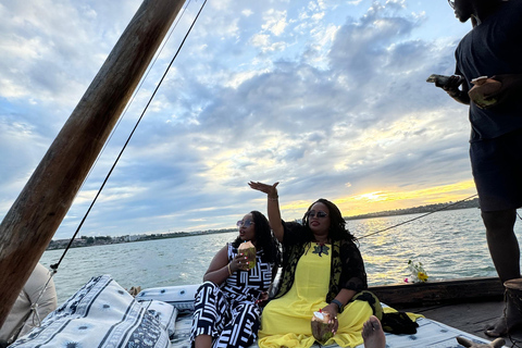 Mombasa: City Tour and Evening Dhow Cruise with Pickup