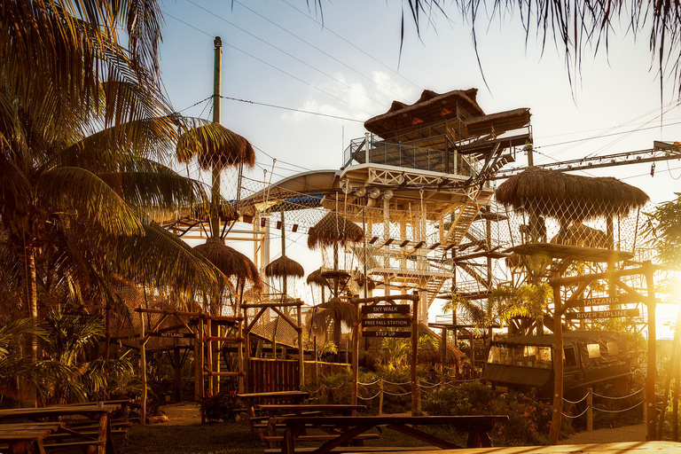 Entrada al Parque Ventura de Cancún con Comida y BebidaPase Platino Ventura Park