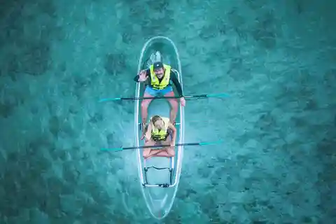 Railay: Tour serale in kayak illuminato con la bioluminescenza