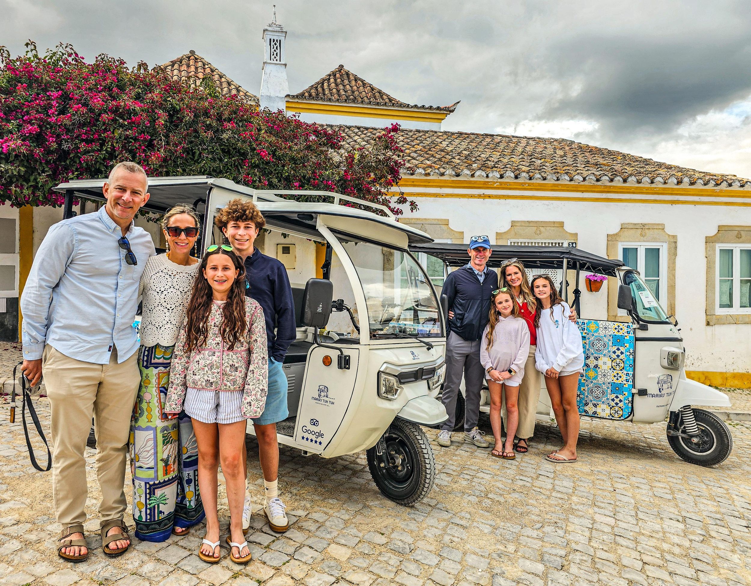 Tavira: Tuk-Tuk und Boot – Geschichte und Natur