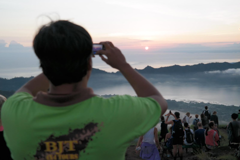 Bali: All-Inclusive Batur Sunrise Trek & Hot Springs