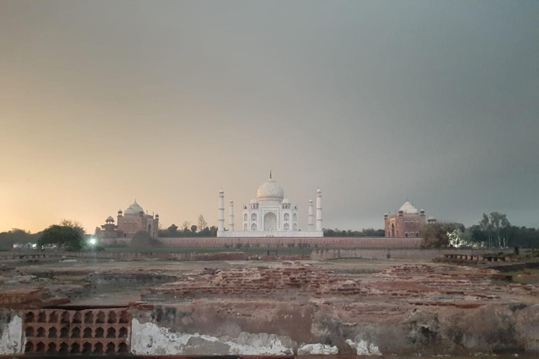 Taj Mahal und Agra Fort Tour am selben Tag ab BangaloreTour ohne Flüge