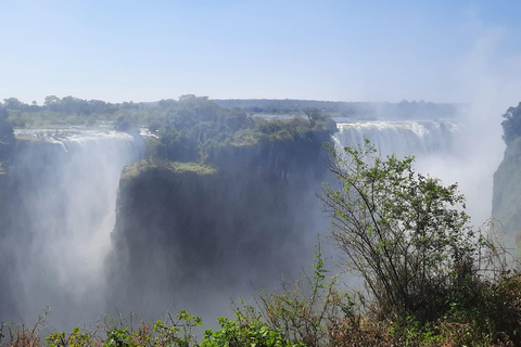 Victoria Falls: Guided tour by local guides Private tour in English