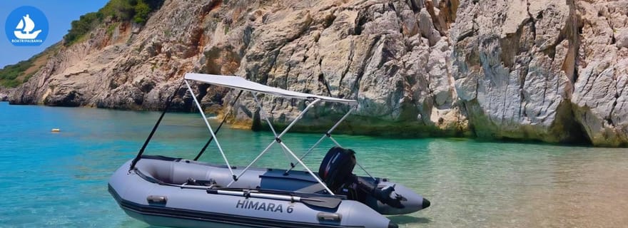 Himarë : location de bateau avec équipement de plongée et formation