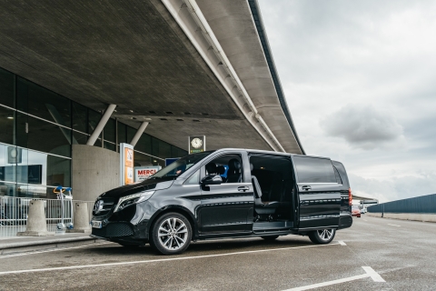 Paris: Private Transfer between Paris & CDG Airport Paris to CDG Airport - Day (from 7 AM to 9 PM)