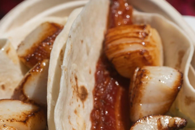 Seattle: Ballard Farmers Market Food & Nordic History Tour