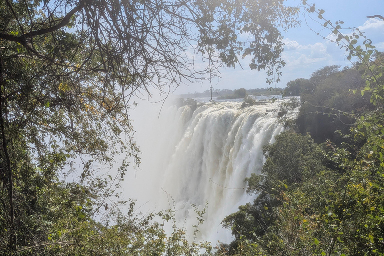 Livingstone: Victoria Falls Evening Guided Tour