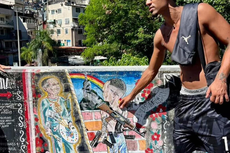 Rio de Janeiro: Private Rocinha Tour by Two Local Cousins